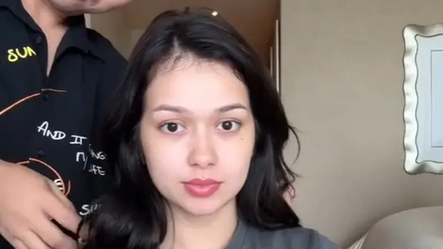 Kenangan mendiang Slam Wiyono ketika sebagai MUA. (credit: instagram.com/slamwiyono)