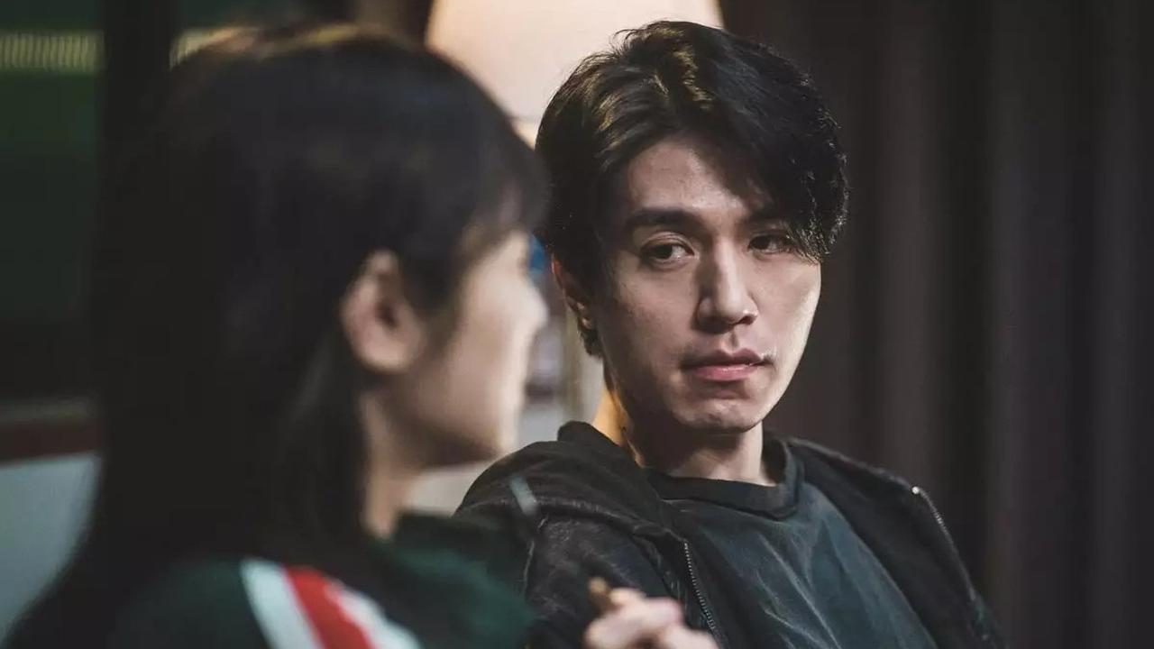 4. Kesan Satu Sama Lain antara Lee Dong Wook dan Kim Hye Jun