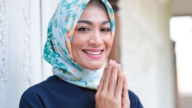 Dewi Hughes (Foto: Instagram/@hughes.dewi)