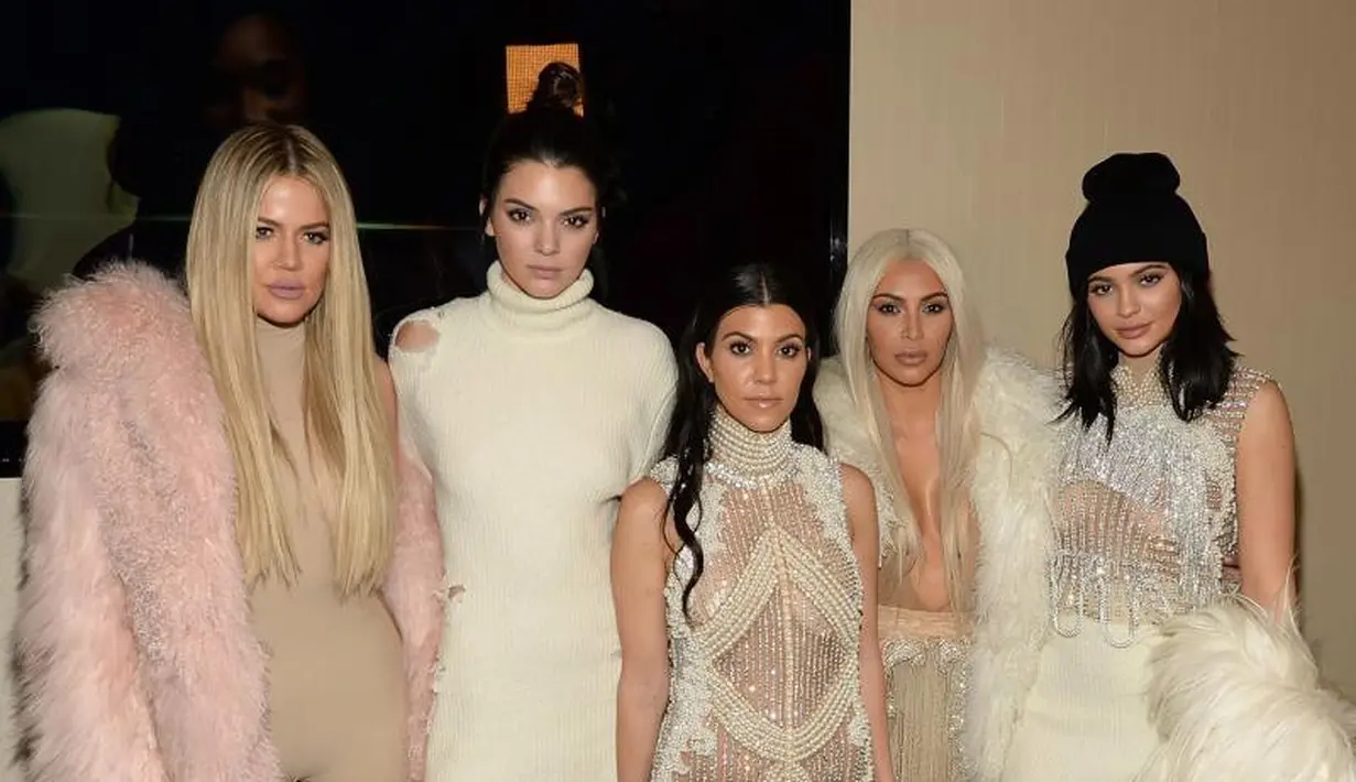 Kardashian-Jenner kini sudah menjadi seorang ibu kecuali Kendall Jenner. (quien.com)