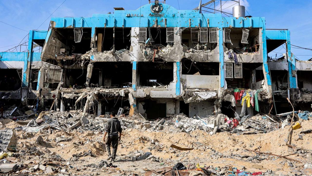 Warga Palestina yang terusir paksa Israel kembali ke Jalur Gaza Utara