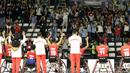 Pebasket Indonesia menyapa suporter usai melawan Thailand pada Asian Para Games di Hall Basket, Jakarta, Rabu (10/10/2018). Indonesia kalah 10-62 dari Thailand. (Bola.com/M Iqbal Ichsan)