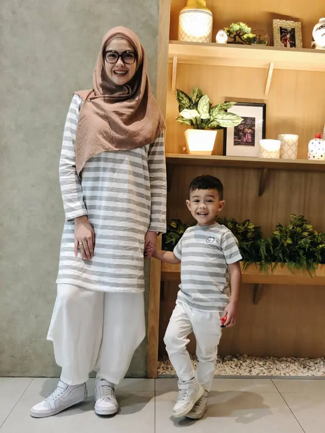 [Fimela] Revalina S Temat