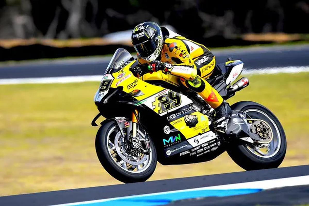 Profil Andrea Iannone MotoGP, Pernah Curi Perhatian karena Kostum Balapnya Mirip Pemadam Kebakaran