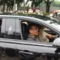 Menteri Sekretaris Negara Pratikno saat mengendarai Genesis Electrified G80. (Liputan6.com/Fachri)