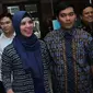 Indra Bekti dan istri, Aldilla Jelita mengadu ke Komisi Penyiaran Indonesia (KPI). [Foto: Herman Zakharia/Liputan6.com]