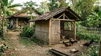 Cara Membuat Kandang Ayam Bambu Sederhana Anti Pengap dan Mudah Dibersihkan