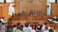 Suasana sidang praperadilan yang perdana di Pengadilan Negeri Jakarta Selatan (PN Jaksel) terkait penetapan tersangka oleh Kejati DKI Jakarta, Senin (27/7/2015). (Liputan6.com/Helmi Afandi)