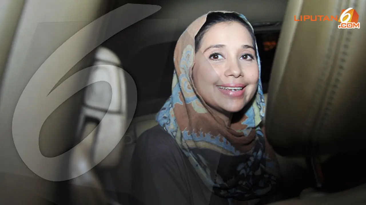 ayu-azhari5-130501c.jpg