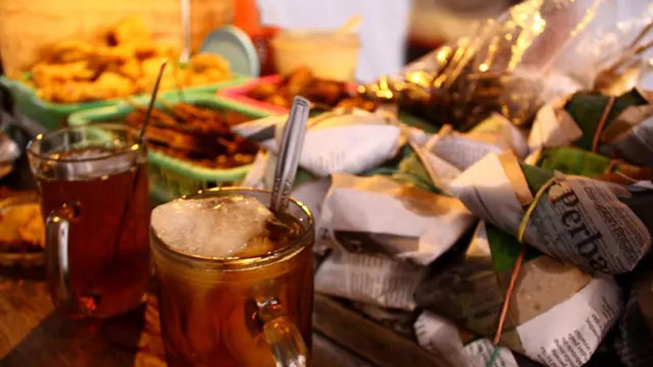 14 Makanan Khas Jogja Selain Gudeg yang Wajib Dicoba, Dijamin Bikin Ketagihan
