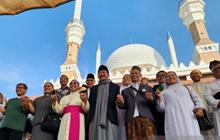 Uskup Agung Semarang dan Tokoh Lintas Agama Datangi Masjid Agung Jawa Tengah, Beri Ucapan Selamat Idulfitri ke Umat Muslim