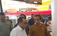 Didampingi Erick Thohir, Jokowi Jajal LRT Harjamukti-Dukuh Atas