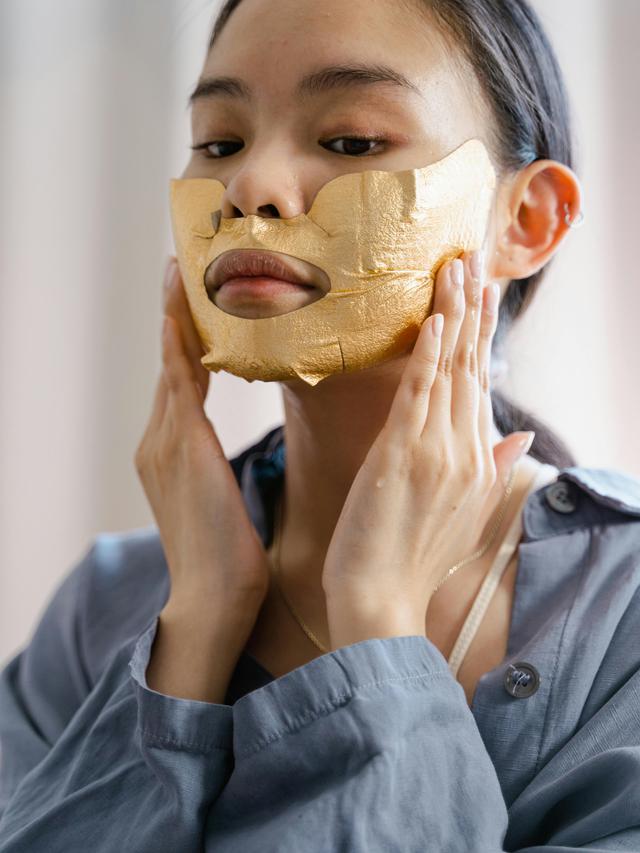 1. Nikmati Skincare Routine yang Menenangkan