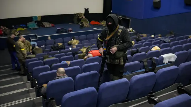 Militer Ukraina Sulap Bioskop Jadi Markas Pertahanan