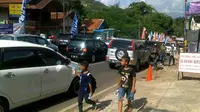 Kendaraan pemudik melintas jalur Nagreg di Kabupaten Bandung, Jawa Barat. (Liputan6.com/Arie Nugraha)