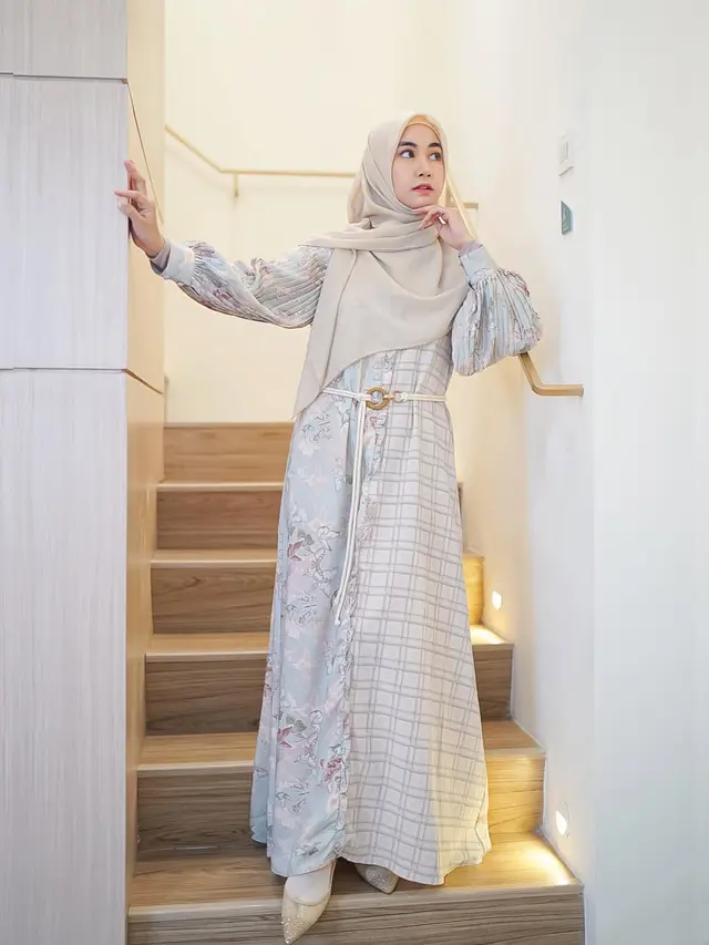 6 Inspirasi Baju Gamis ala Anisa Rahma