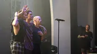 Lirik Lagu ILYSB - LANY