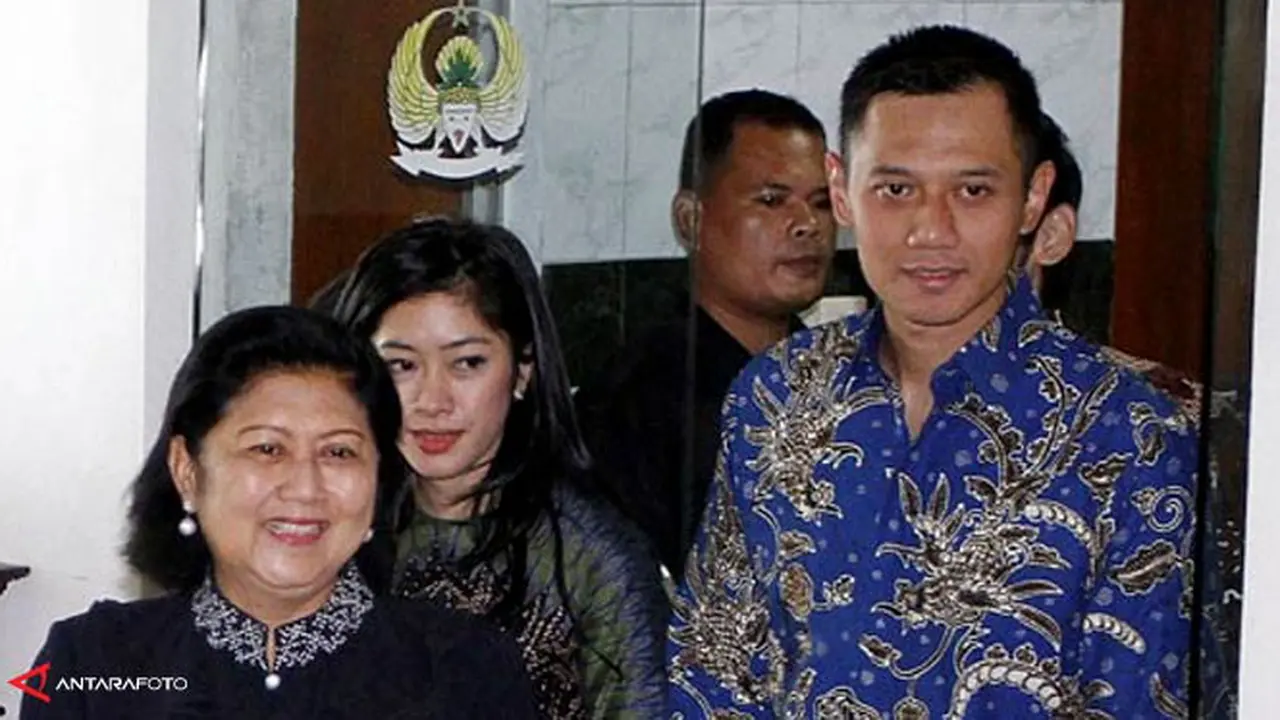 ani-agus-131215b.jpg