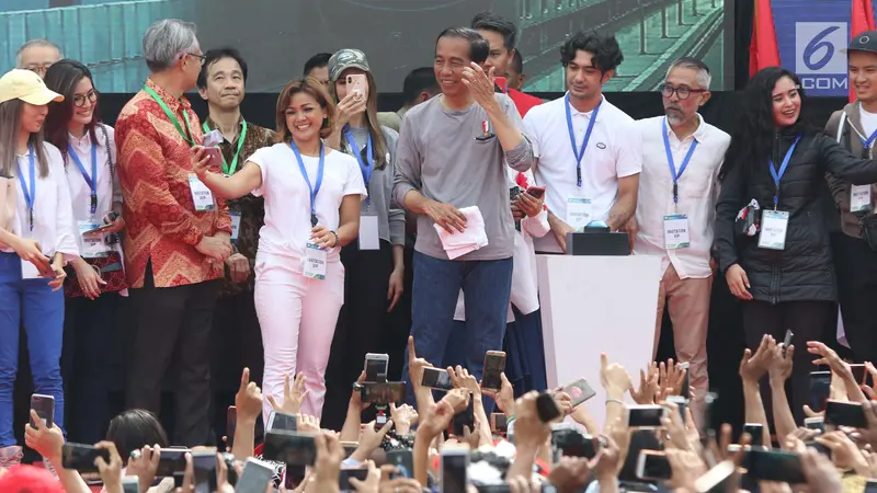 Resmikan Pengoperasian MRT Jakarta fase 1, Jokowi Tembus Kerumunan Warga