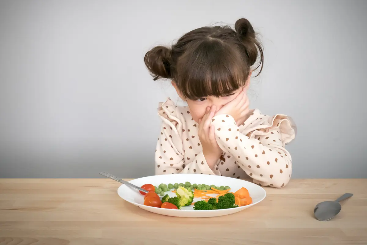 Anak Susah Makan Sayur? Jangan Menyerah, Inilah 6 Cara Mengatasi Anak Susah Makan Sayur