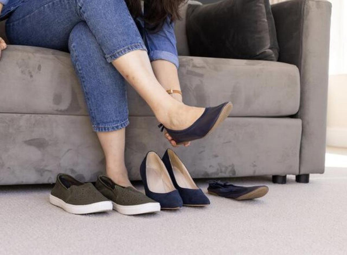 Pagi atau Sore? Ketahui Waktu Terbaik Membeli Pakaian dan Sepatu agar Ukurannya Pas