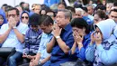 Ketua Umum Partai Demokrat, Susilo Bambang Yudhoyono (tengah) usai menyampaikan pidato politik di Cibinong, Jumat (5/1). SBY mengatakan 2018 adalah tahun penting karena Pilkada Serentak dan awal kegiatan Pemilu 2019. (Liputan6.com/Helmi Fithriansyah)