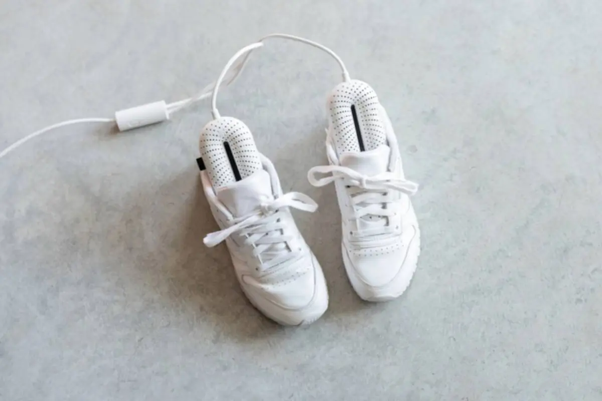 Bye Sepatu Apek! Ini Pengering Sepatu Elektrik Terbaik yang Praktis untuk Penggunaan Harian