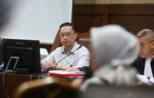 Persahabatan Kental, Senyum Haru & Pelukan Tom Lembong di Ruang Sidang dengar Anies Baswedan Punya Cucu Pertama