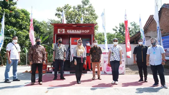 PT Pertamina (Persero) melalui Marketing Operation Region (MOR) III kembali meluncurkan 1 unit Pertashop di Kabupaten Sumedang.