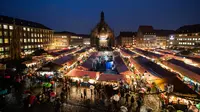 Nuremberg Christkindlesmarkt, pasar Natal tertua di Jerman. (dok. Daniel Karmann / dpa / AFP)