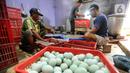 Jika dilacak, telur asin berasal dari tradisi mengawetkan makanan dan ritual sesaji pada Sejit atau dewa bumi di klenteng-klenteng. (merdeka.com/Arie Basuki)