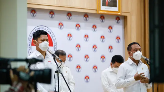 Menpora Zainudin Amali dan Ketua Umum Komite Olimpiade Indonesia (NOC Indonesia), Raja Sapta Oktohari,