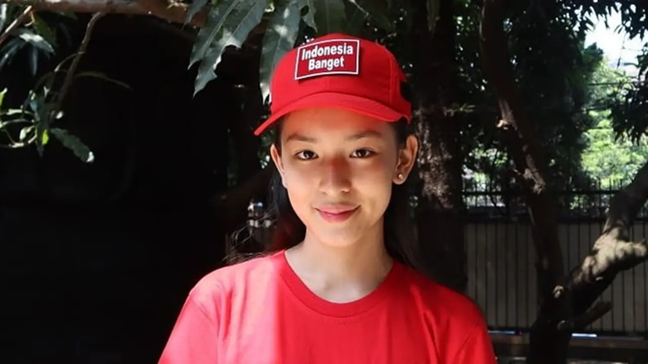 6 Potret Shanna Shannon, Penyanyi Cilik yang Viral Cover Lagu Ibu Pertiwi