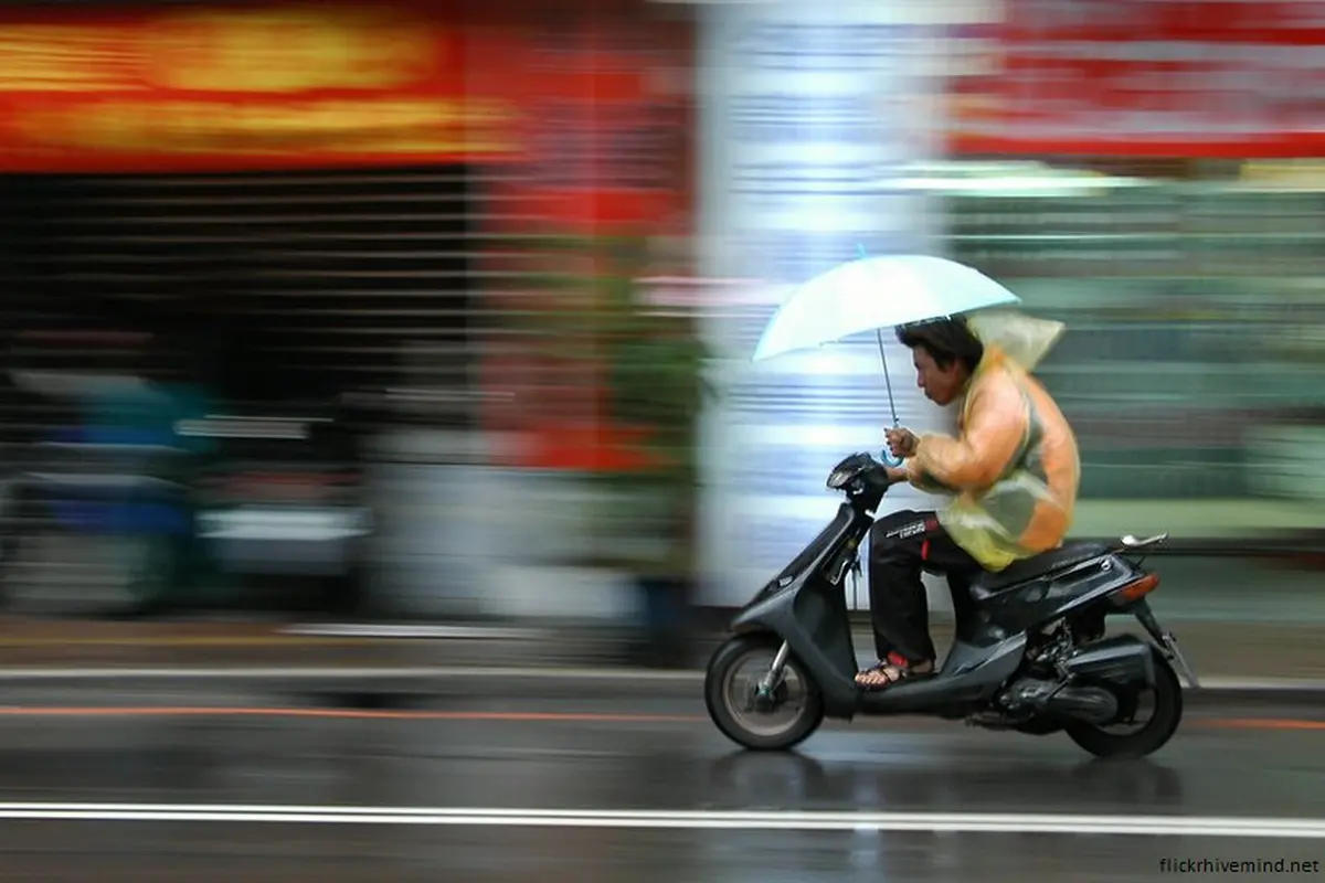 Baik Luar Biasa, Driver Ojek Online Ini Disukai Netizen