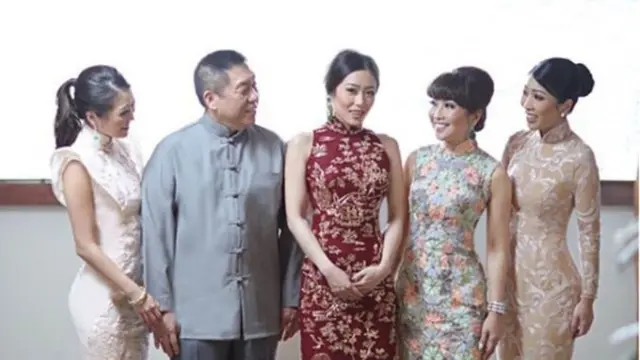 Rosalindynata Gunawan dan Keluarga (instagram.com/linguling/sjw)