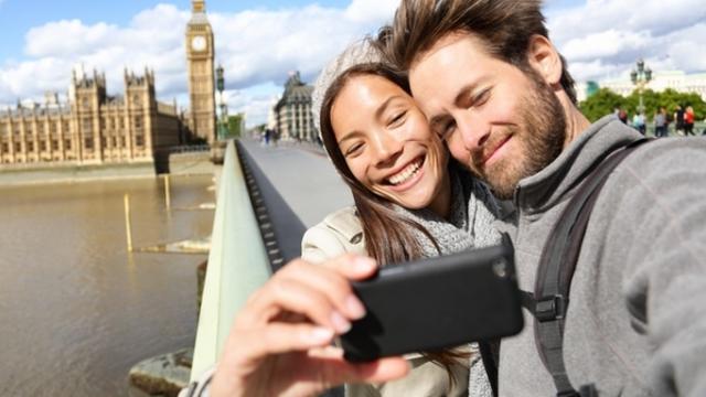Pentingnya Membawa Smartphone Saat Traveling