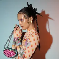 Dalam rangka rayakan hari jadi Pillar yang kedua, MORAL luncurkan koleksi eksklusif bersama seniman Bali, Andre Yoga.