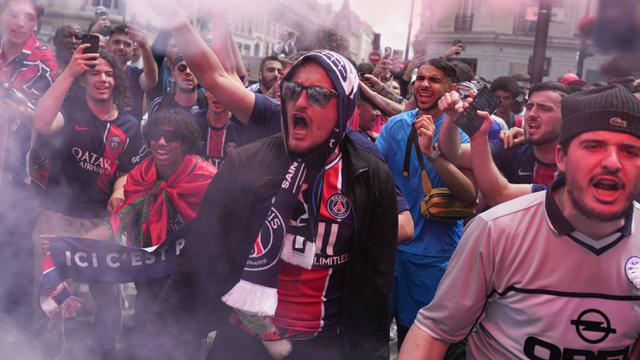 Foto: Meriahnya Pawai Perayaan PSG Juara Liga Champions