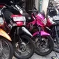 Deretan motor bekas di salah satu dealer yang terletak di kawasan Jakarta Barat.