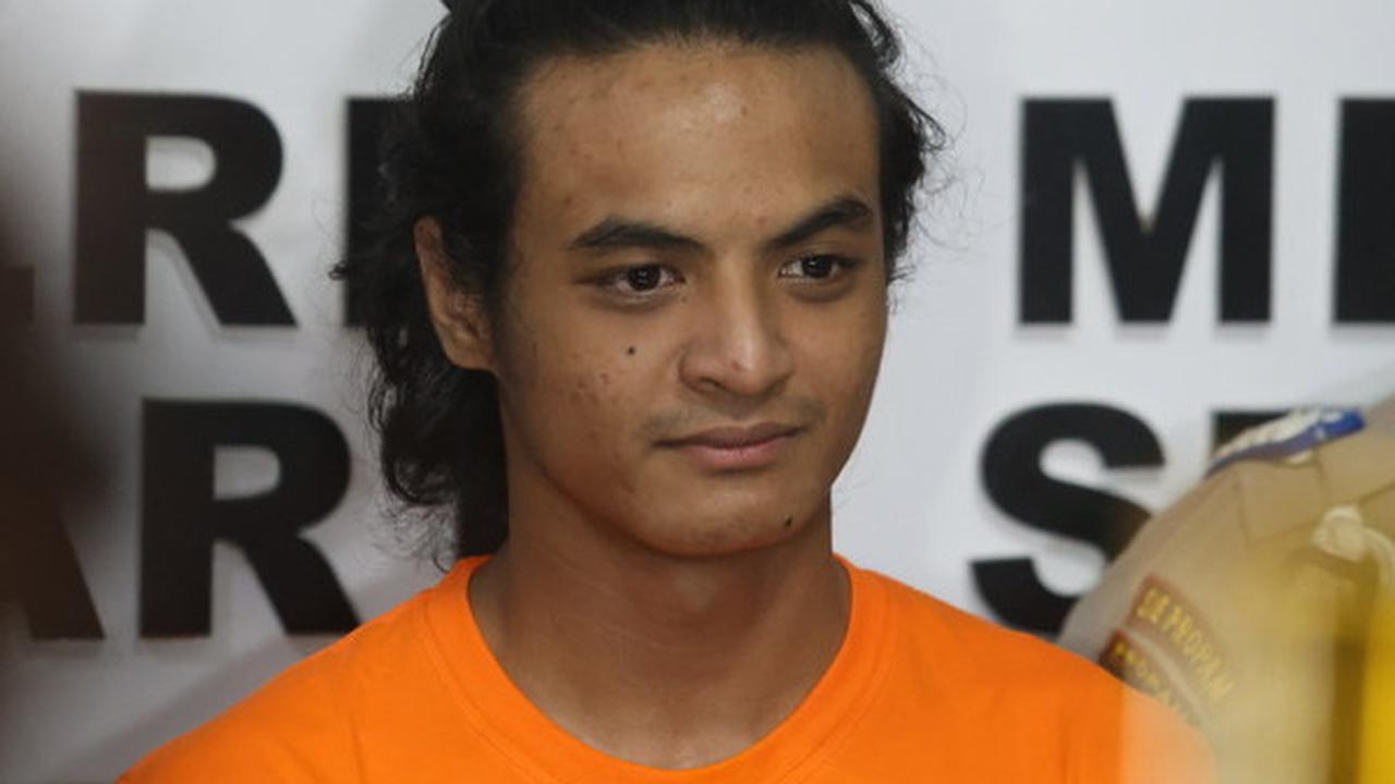 Dalam penyelidikan, polisi menemukan berbagai barang bukti yang memperkuat dugaan tindak pidana yang dilakukan oleh Vadel. Bukti-bukti tersebut termasuk hasil visum, keterangan saksi, serta rekaman komunikasi dari ponsel.