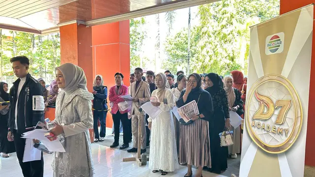280 Peserta Menunjukkan Bakat Terbaik Mereka di Audisi Terbuka "D'Academy 7" Kota Makassar pada 20 April 2025