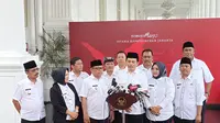 Presiden Joko Widodo atau Jokowi mengumpulkan Aliansi Lintas Asosiasi Kepala Desa di Istana Kepresidenan Jakarta, Jumat (29/12/2023). (Liputan6/ Lizsa Egeham)