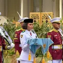 Putri Papua Jadi Pembawa Baki Upacara Penurunan Bendera HUT ke-81 RI di Istana