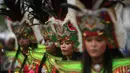 Sejumlah Penari mengikuti karnaval budaya Keris Summit 2015 di Jl Malioboro, Yogyakarta,  Rabu (28/10/2015). Keris summit 2015 akan berlangsung hingga 1 november 2015. (Boy T Harjanto)