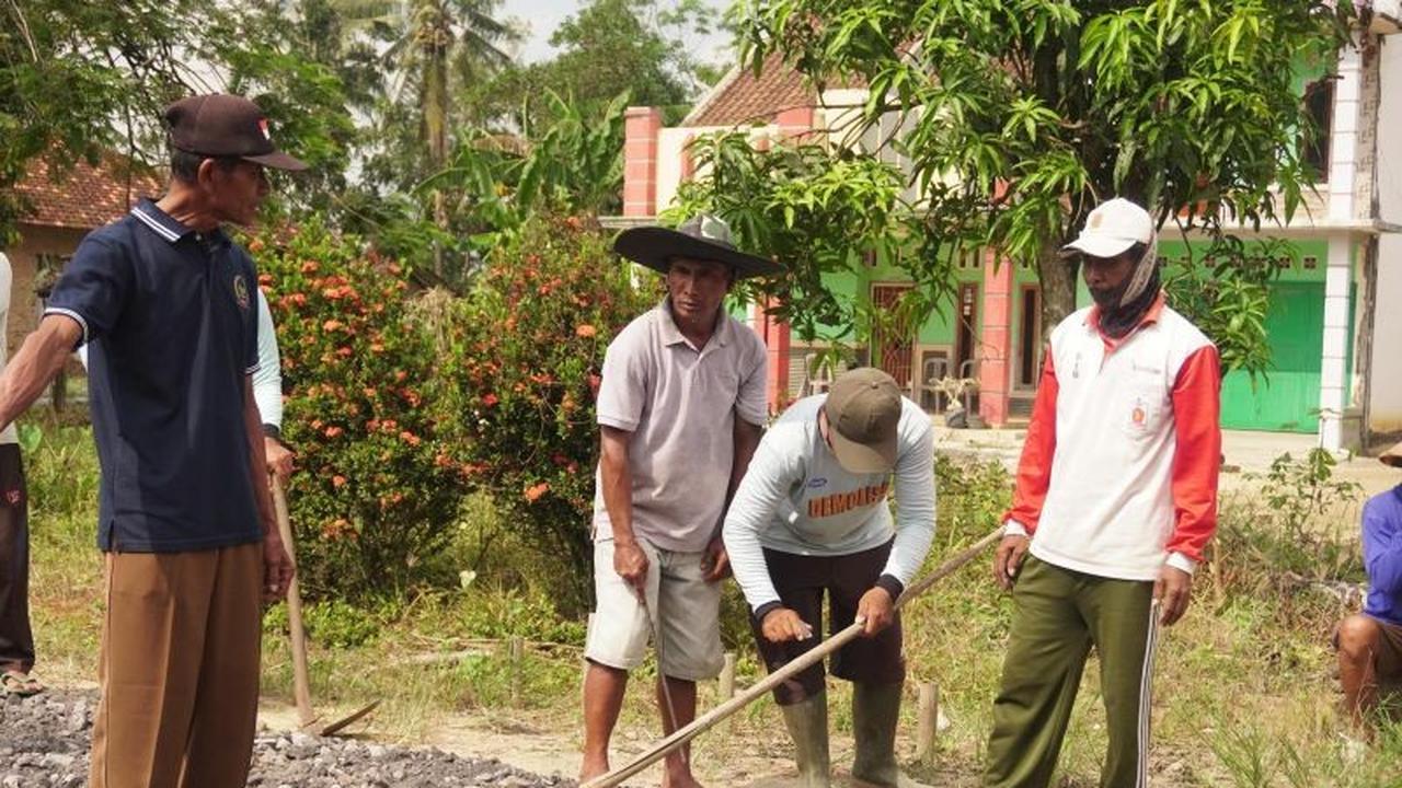 Pengelola Tol HKA Perbaiki Jalan Rusak Sepanjang 1 KM di Lampung Tengah