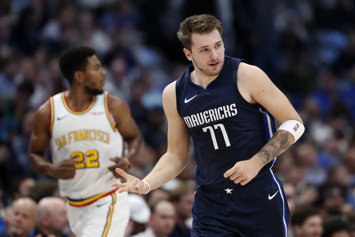 NBA: Doncic Menggila, Warriors Kalah Telak 48 Poin dari Mavericks