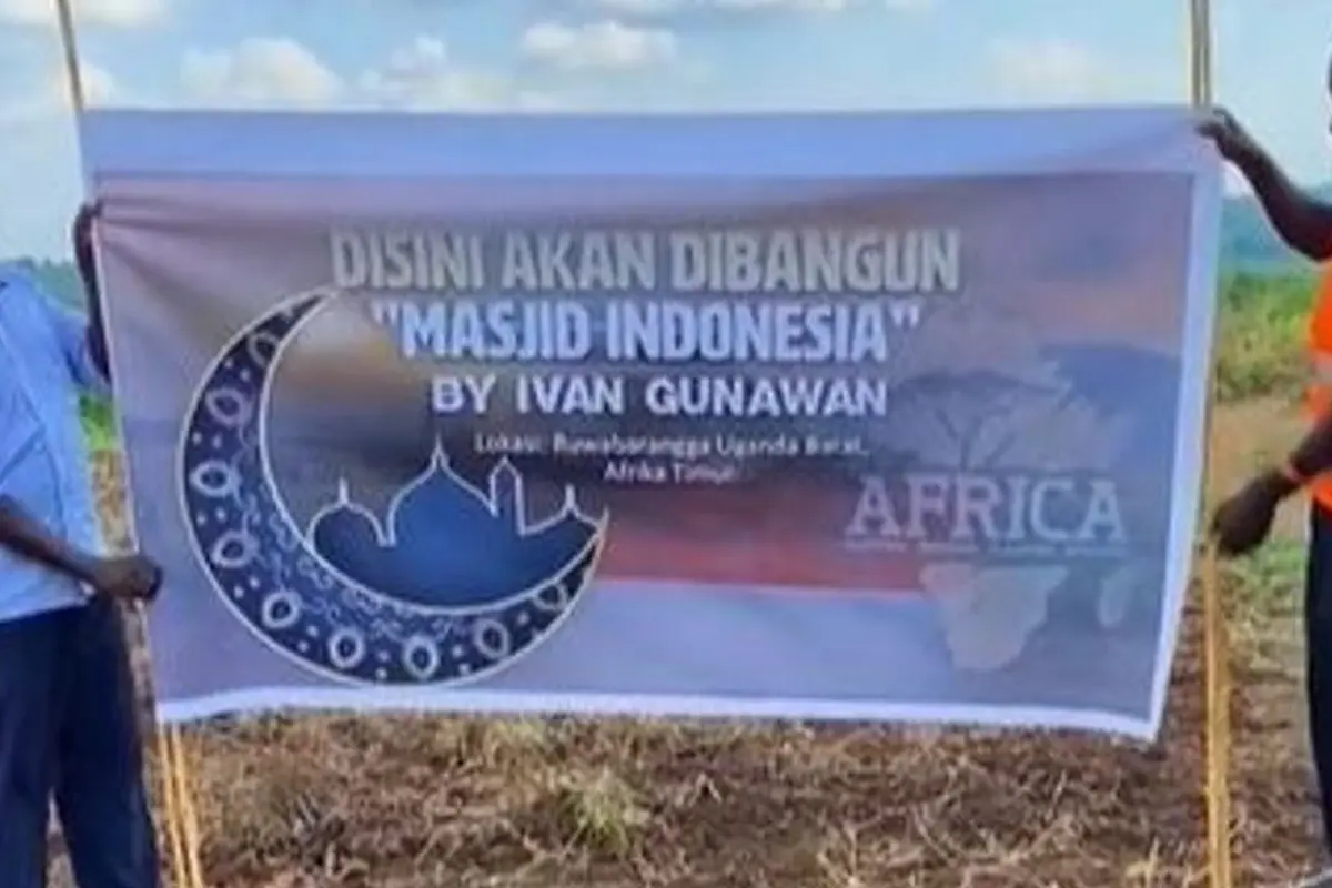 Tak Hanya di Indonesia, Ivan Gunawan Juga Bangun Masjid di Uganda Afrika