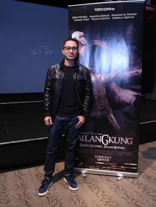 Pada lebaran tahun ini, wajah aktor Lukman Sardi menghiasi bioskop. Dalam waktu bersamaan, ketiga film yang dibintangi oleh Lukman Sardi dirilis bersamaan. Diantaranya film Sweet 20, Jailangkung dan Surat Kecil Untuk Tuhan. (Nurwahyunan/Bintang.com)