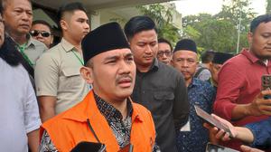 Adu Dalil Jaksa vs Kubu Ade Kuswara Jelang Vonis Kasus Suap
