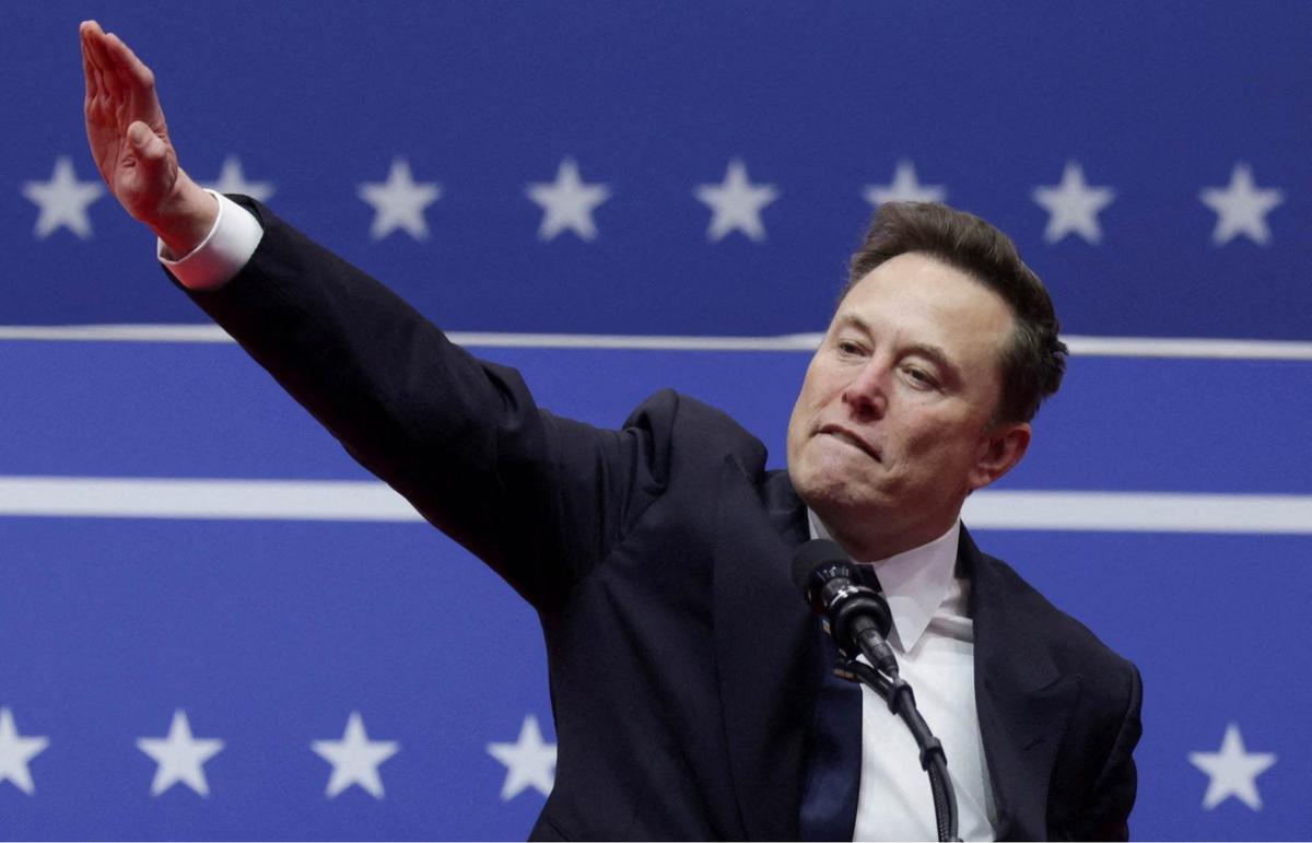 Gaya Elon Musk diduga hormat Nazi saat rayakan pelantikan Donald Trump